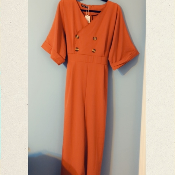 Jumpsuits ❤️ - Picture 3 of 4